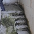 Отзыв о ЖКХ+: УК Стрелецкая бухта довела подвал МКД по адресу:Севастополь Вакуленчука 10 до аварийного состояния