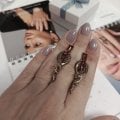 Суперстильные золотые серьги-змейки